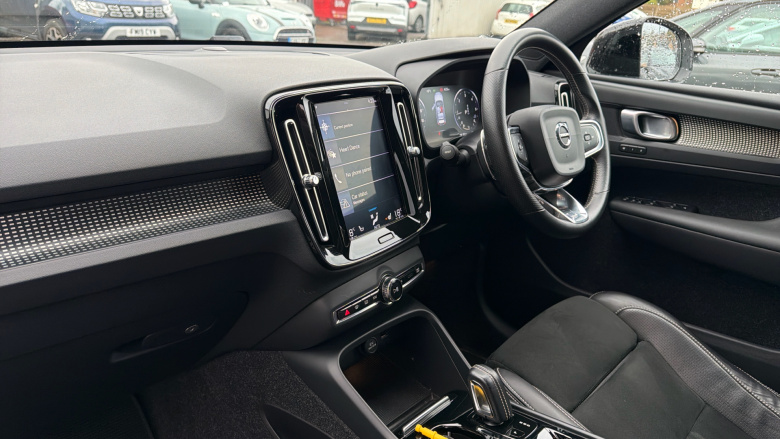 Volvo Xc40 2.0 D4 [190] R DESIGN Pro 5dr AWD Geartronic Diesel Estate